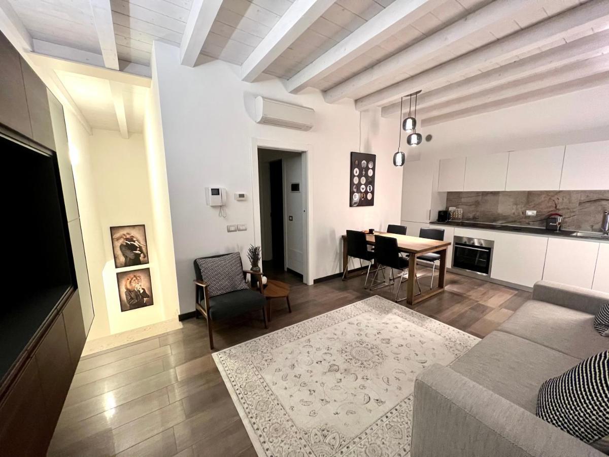 Paganini Suites And Apartments Sirmione Exterior photo