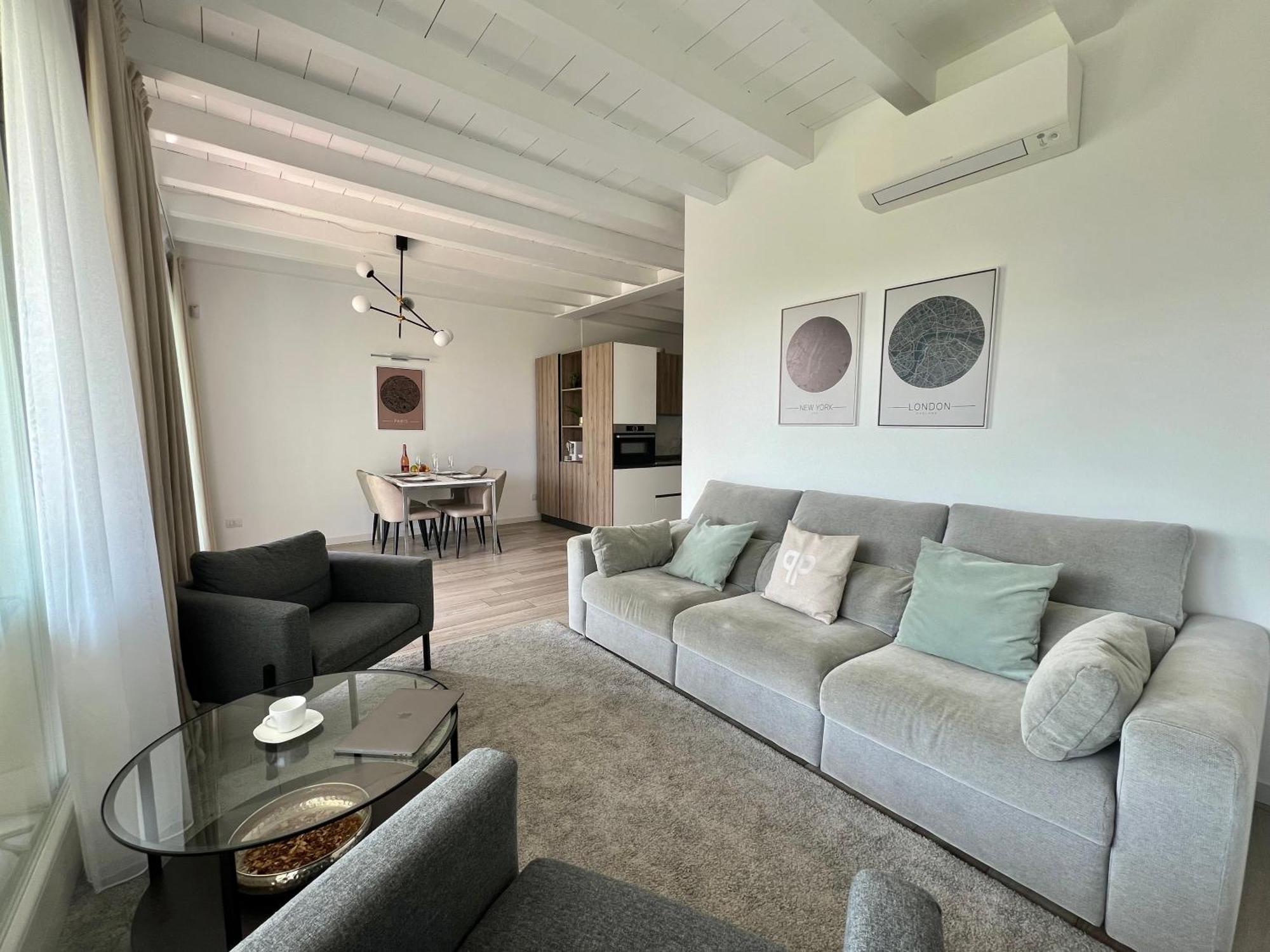 Paganini Suites And Apartments Sirmione Exterior photo