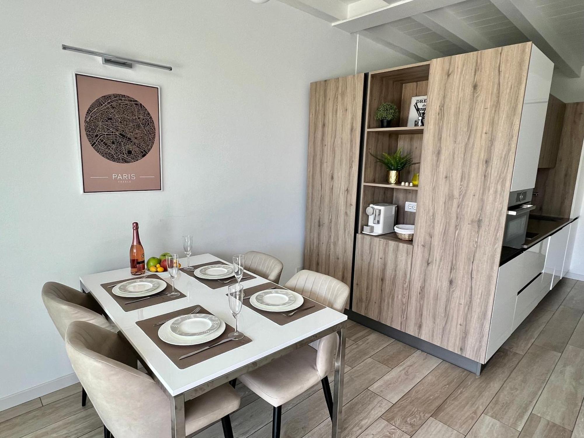 Paganini Suites And Apartments Sirmione Room photo